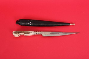 SBH4019 - Sürmene elyapımı hediyelik bıçaklar.