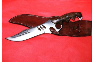 SBH4133 - Sürmene elyapımı muştallı av bıçağı.